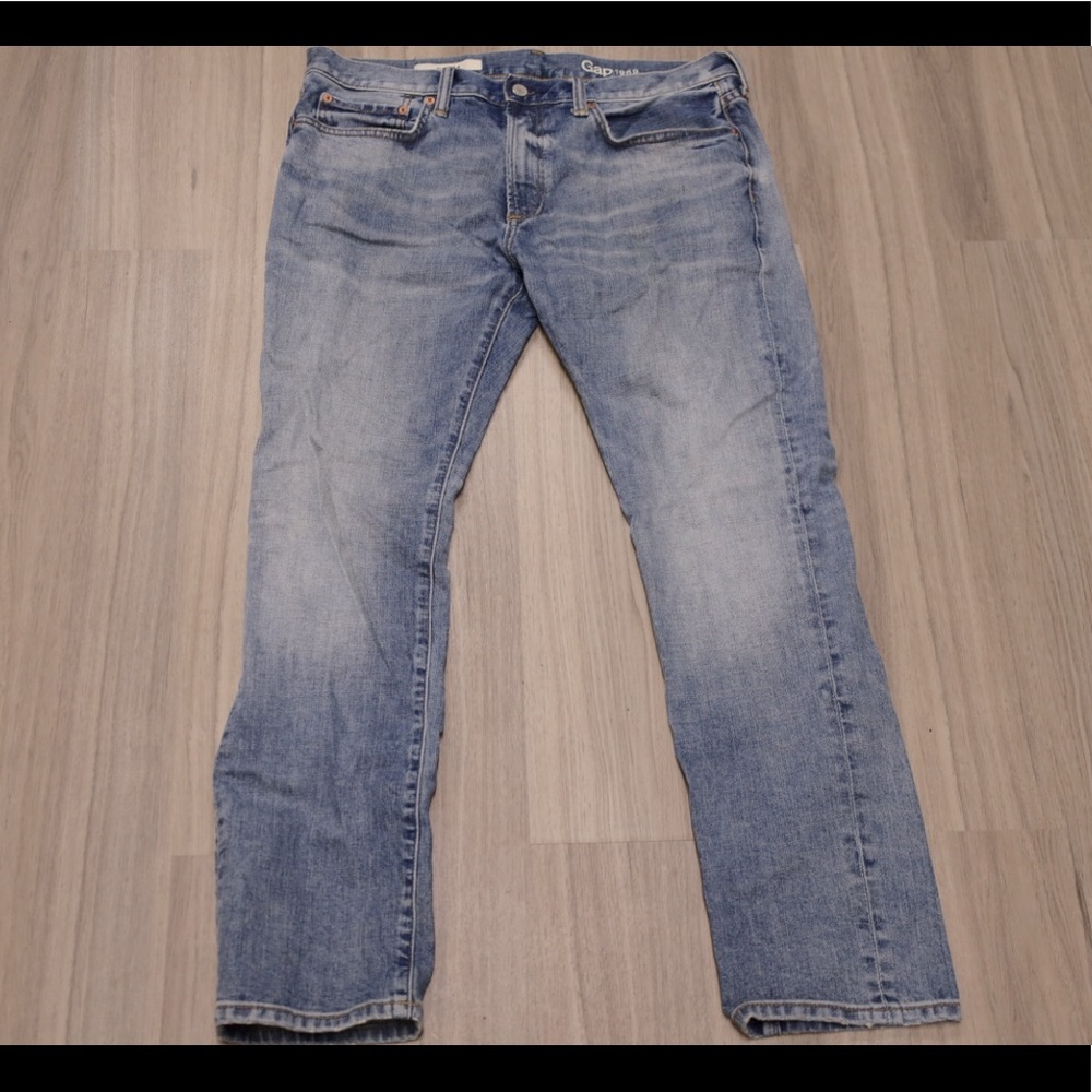 NWOT GAP Slim Fit Light Jeans Polo Size 34x30